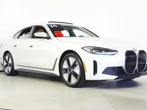 Used 2023 BMW i4 eDrive35 w/ Premium Package RWD image 4