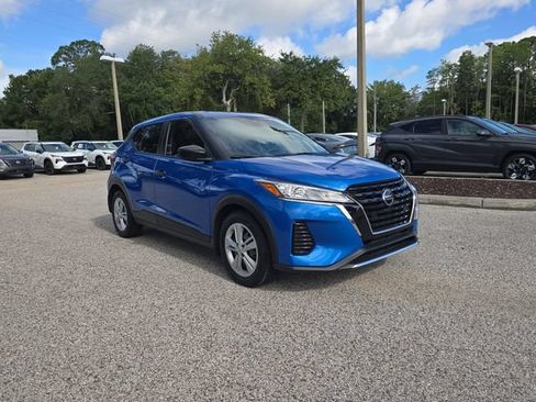 Certified 2021 Nissan Kicks S FWD image 2