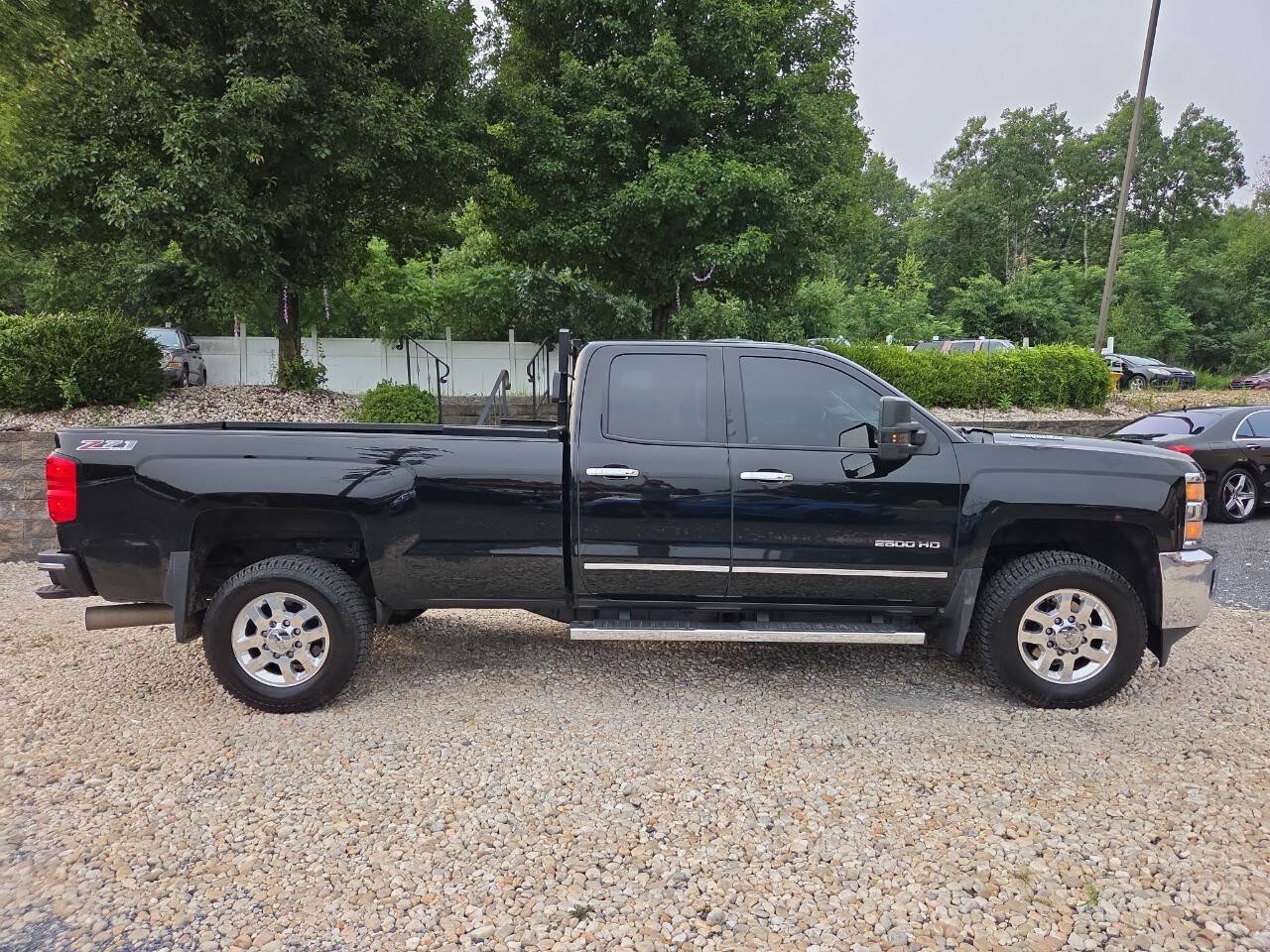 Used 2015 Chevrolet Silverado 2500 LTZ w/ LTZ Plus Package AWD/4WD image 8