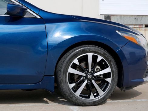 Used 2018 Nissan Altima 2.5 SR FWD image 27