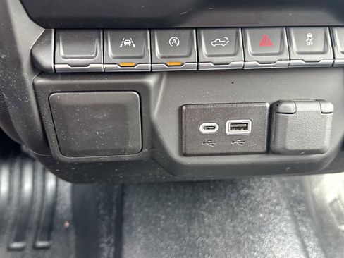 Used 2025 GMC Sierra 1500 Pro w/ Pro Value Package image 33