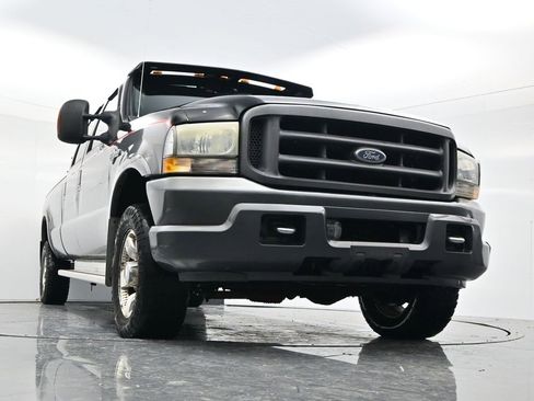 Used 2004 Ford F350 Harley-Davidson image 47