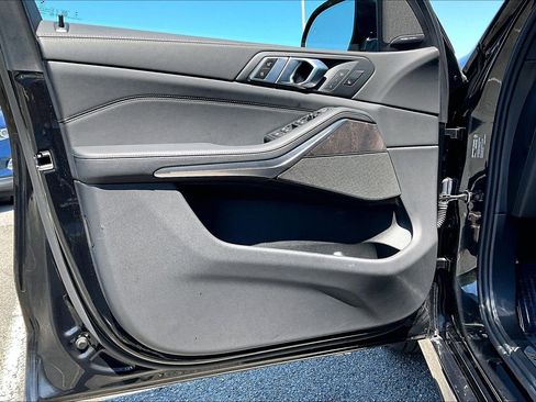 Used 2026 BMW X5 xDrive40i w/ M Sport Package image 22