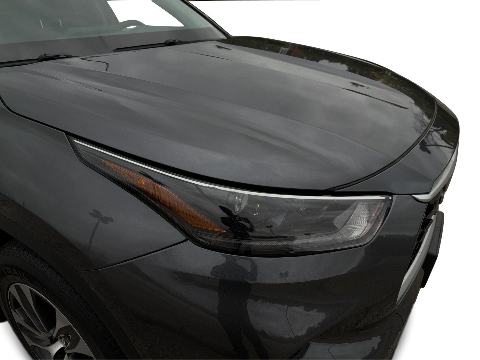 Used 2021 Toyota Highlander XLE AWD/4WD image 35
