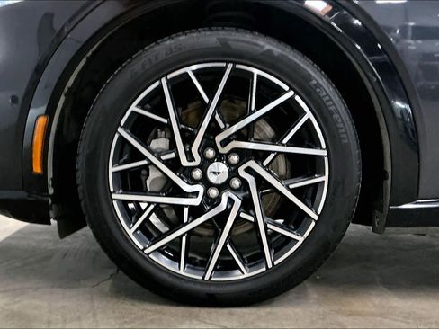 Used 2021 Ford Mustang Mach-E Premium image 12