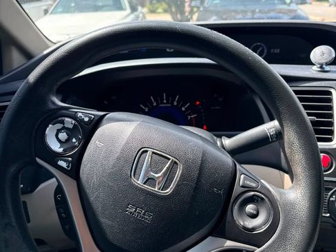 Used 2014 Honda Civic LX image 9