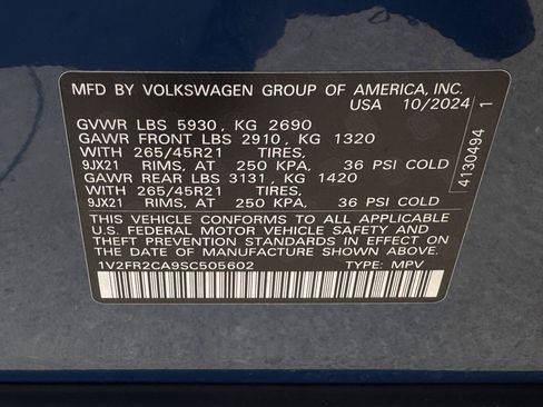 Used 2025 Volkswagen Atlas SEL Premium R-Line AWD/4WD image 30