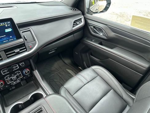 Used 2024 Chevrolet Suburban RST w/ Luxury Package image 24