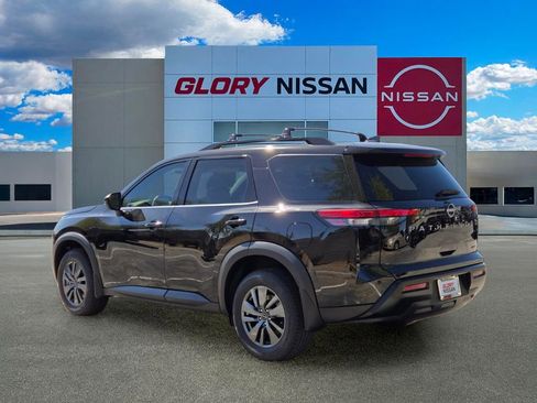 New 2026 Nissan Pathfinder SV w/ Cargo Package AWD/4WD image 4