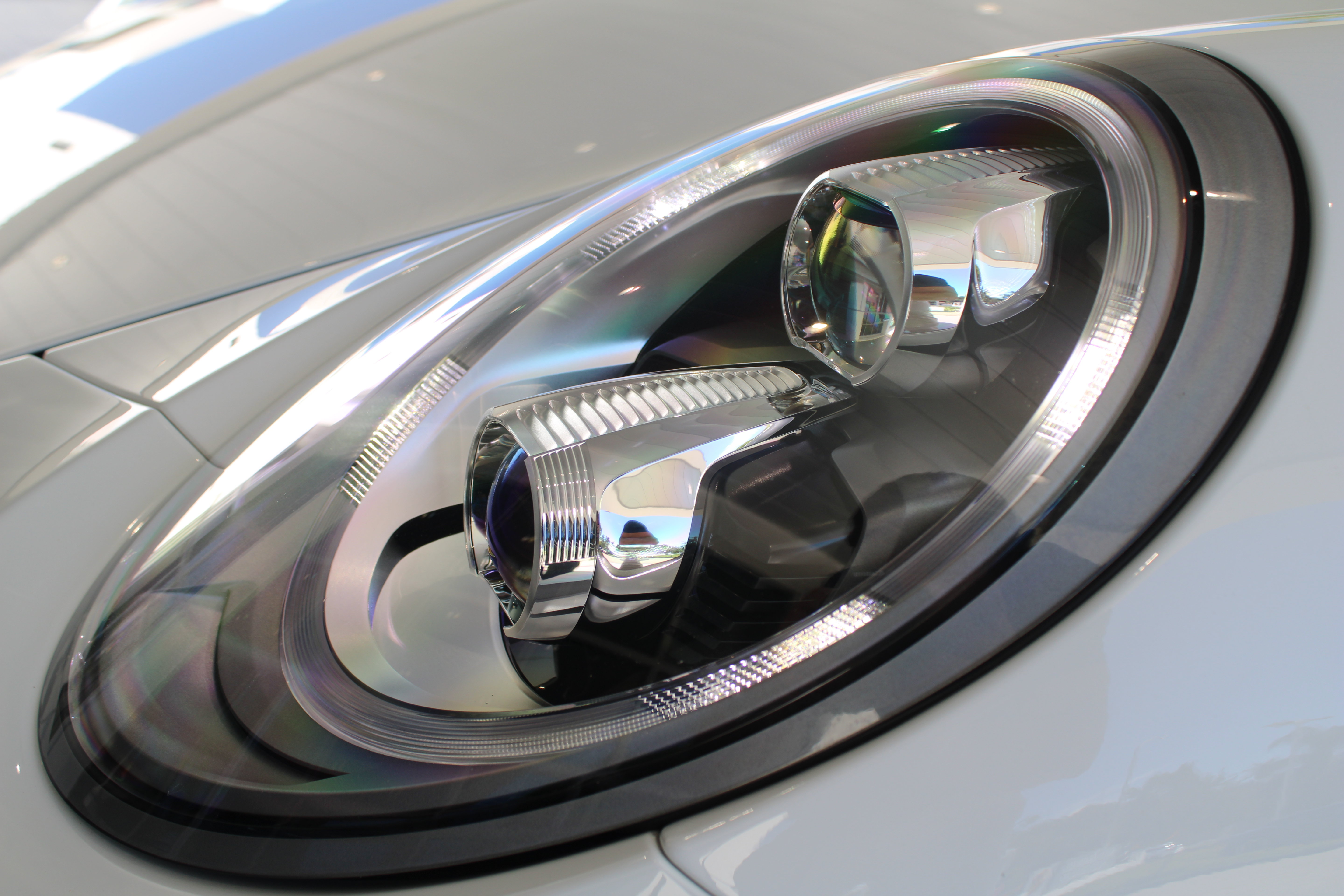 Certified 2018 Porsche 911 Carrera RWD image 12
