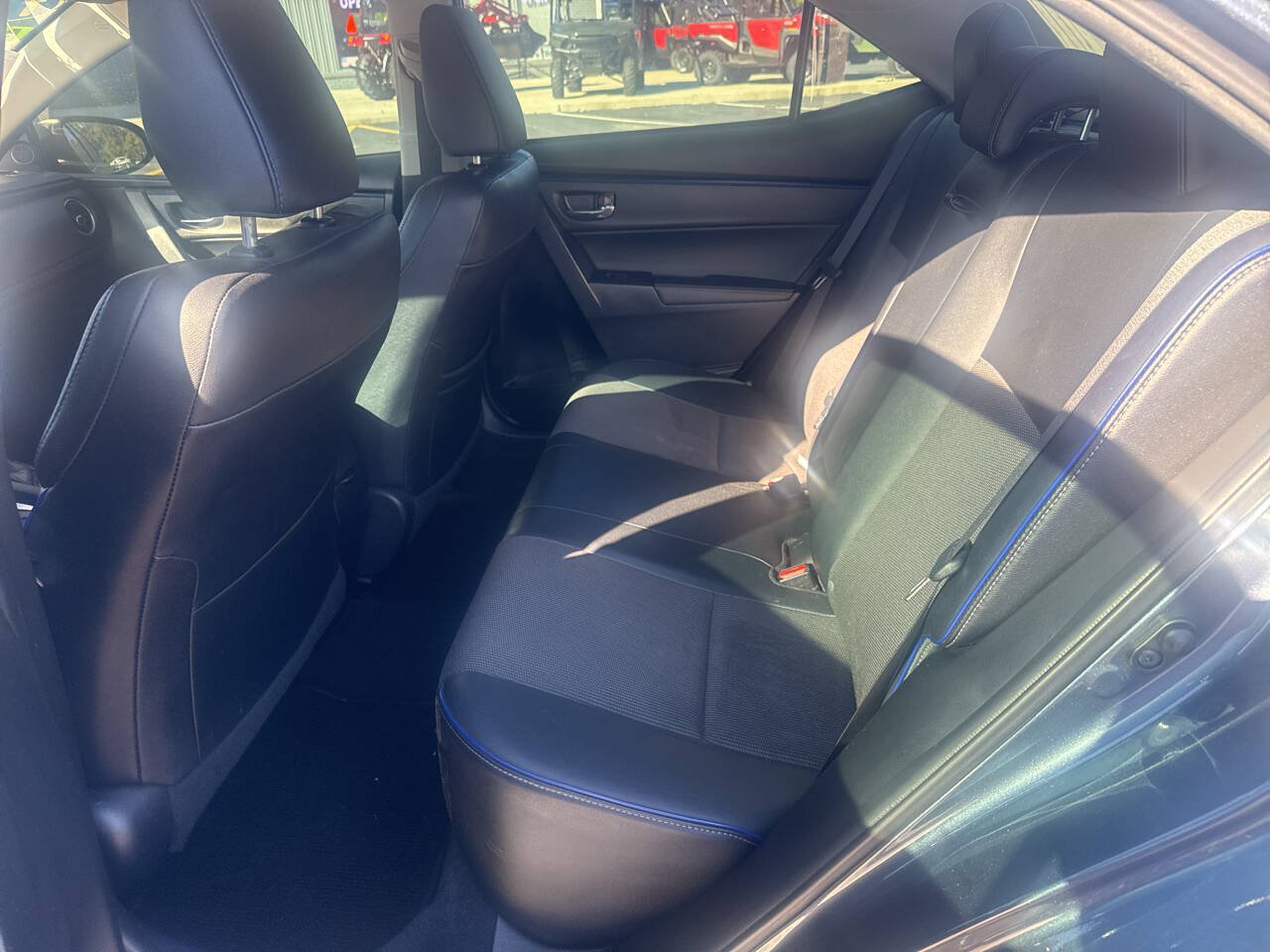 Used 2017 Toyota Corolla SE w/ Carpet Mat Package (TMS) FWD image 21