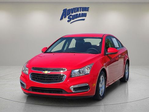 Used 2016 Chevrolet Cruze LT FWD image 2