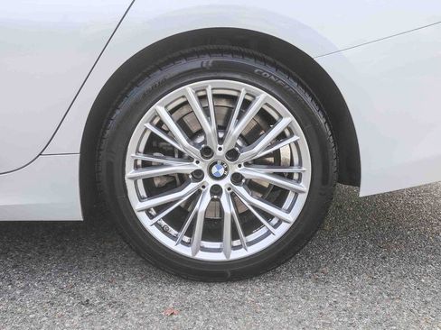 Used 2024 BMW 330i Sedan w/ Convenience Package RWD image 10