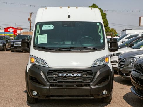 Used 2025 RAM ProMaster 2500 w/ Convenience Group FWD image 9
