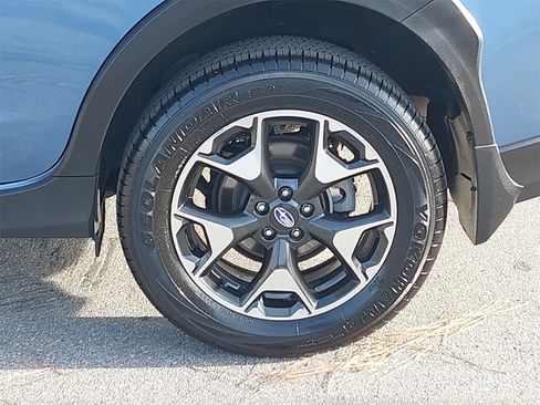 Used 2019 Subaru Crosstrek 2.0i Premium w/ Eyesight System image 32