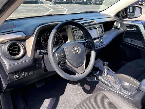 Used 2014 Toyota RAV4 XLE AWD/4WD image 17