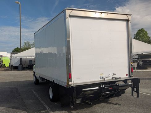 Used 2024 Ford E-350 and Econoline 350 Super Duty w/ Power Windows & Locks Group RWD image 7