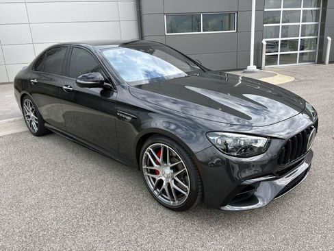 Used 2023 Mercedes-Benz E 63 AMG S image 3