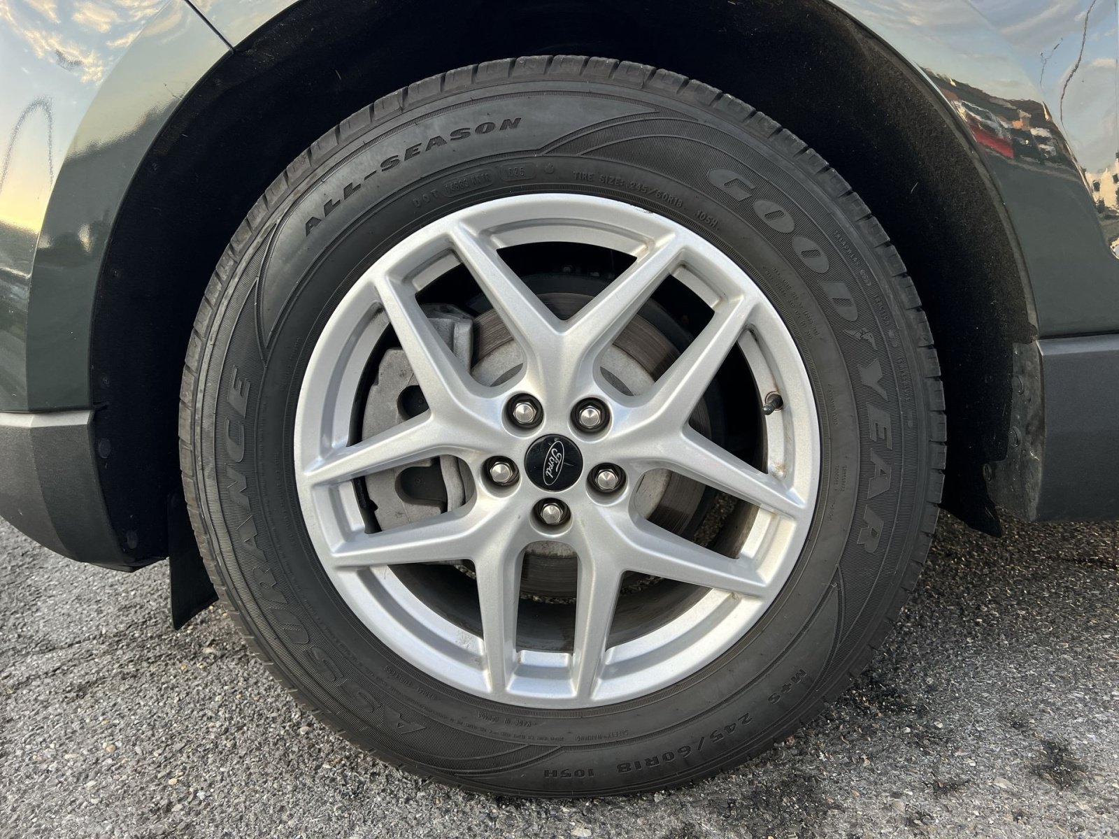 Used 2024 Ford Edge SEL AWD/4WD image 12