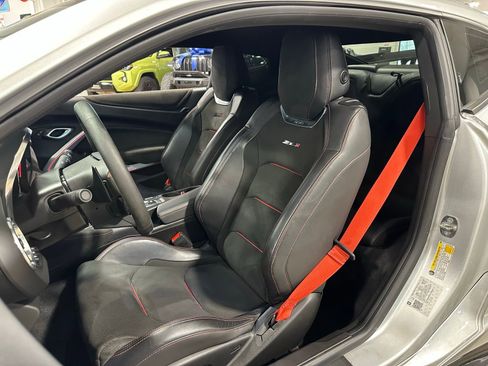 Used 2019 Chevrolet Camaro ZL1 image 27