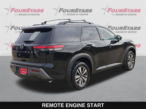 New 2026 Nissan Pathfinder SL image 4