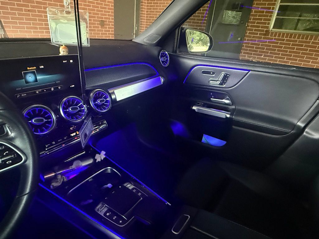 Used 2020 Mercedes-Benz GLB 250 image 7