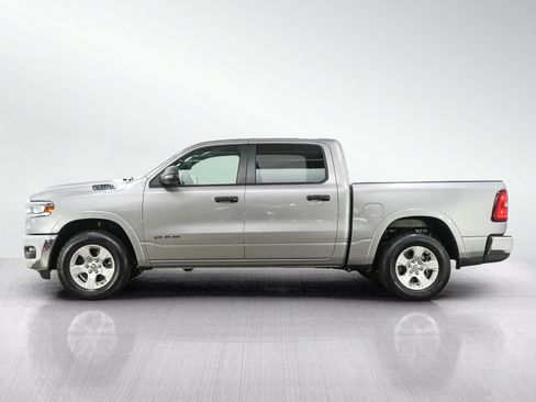 Used 2025 RAM 1500 Big Horn AWD/4WD image 2