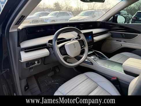 Used 2024 Lincoln Nautilus Reserve image 11