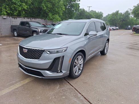 Used 2023 Cadillac XT6 Premium Luxury w/ Platinum Package AWD/4WD image 3