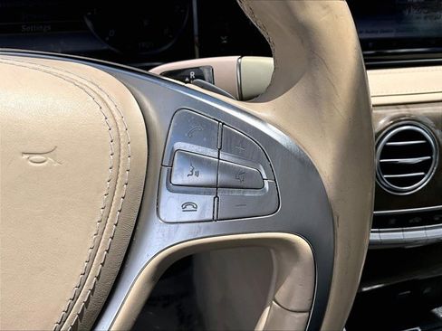 Used 2017 Mercedes-Benz S 550 Sedan image 21