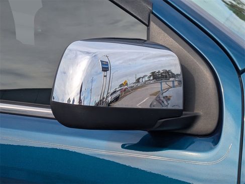 Used 2019 GMC Canyon SLT w/ Driver Alert Package image 11