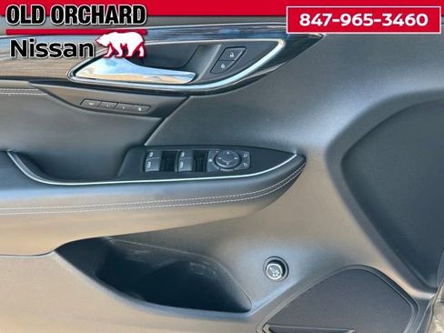 Used 2023 Buick Envision Essence w/ Sport Touring Package AWD/4WD image 9