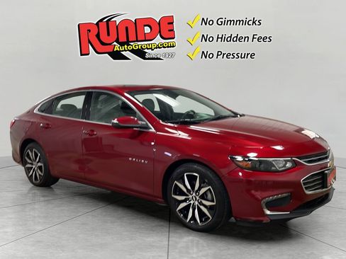 Used 2018 Chevrolet Malibu LT w/ Leather Package FWD image 8