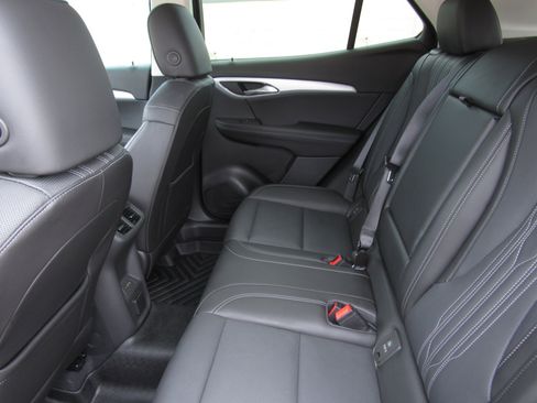 Used 2024 Buick Envision Avenir AWD/4WD image 15