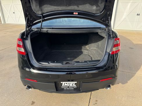 Used 2017 Ford Taurus SHO image 39