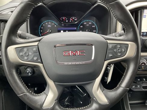 Used 2021 GMC Canyon Denali image 11