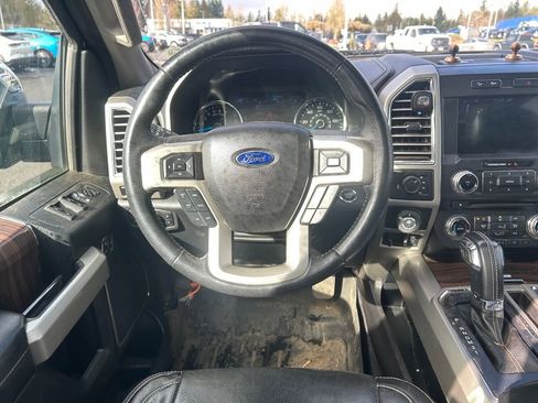 Used 2016 Ford F150 Lariat w/ Equipment Group 502A Luxury image 7