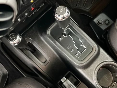 Used 2013 Jeep Wrangler Unlimited Sport AWD/4WD image 16