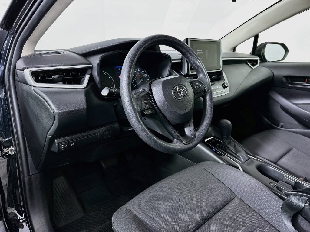 Used 2023 Toyota Corolla LE FWD image 10