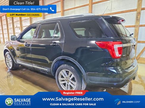 Used 2018 Ford Explorer XLT w/ Equipment Group 202A AWD/4WD image 3