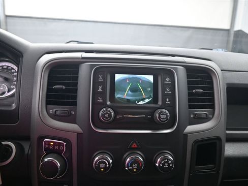 Used 2018 RAM 1500 Express w/ Express Value Package AWD/4WD image 14