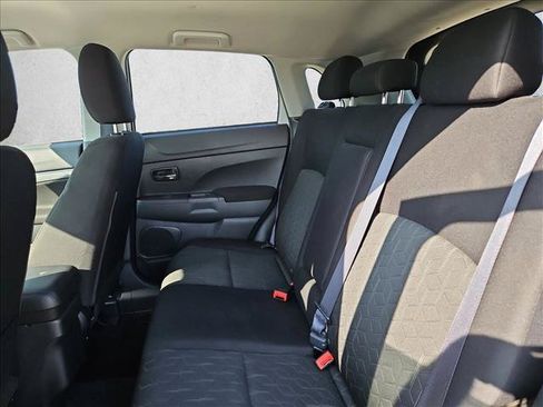 Used 2025 Mitsubishi Outlander Sport AWD image 17