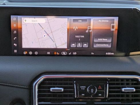 New 2025 Nissan Armada SL w/ Captain's Chari Seat Package image 22