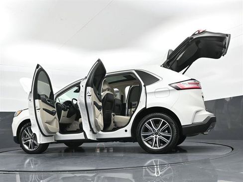 Certified 2024 Ford Edge Titanium AWD/4WD image 49