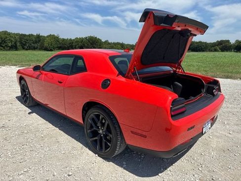 Used 2022 Dodge Challenger SXT w/ Blacktop Package RWD image 4