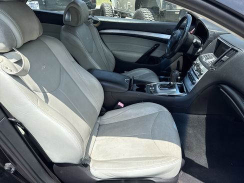 Used 2011 INFINITI G37 Sport w/ Premium Pkg image 20