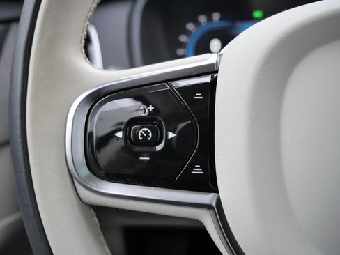 Used 2024 Volvo XC90 T8 Ultimate image 29