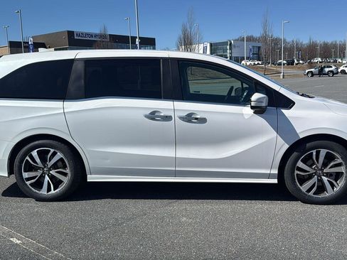 Used 2023 Honda Odyssey Touring image 4