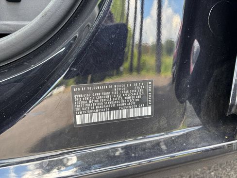 Used 2025 Volkswagen Jetta SE FWD image 30