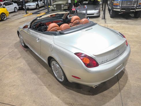 Used 2004 Lexus SC 430 Convertible RWD image 16